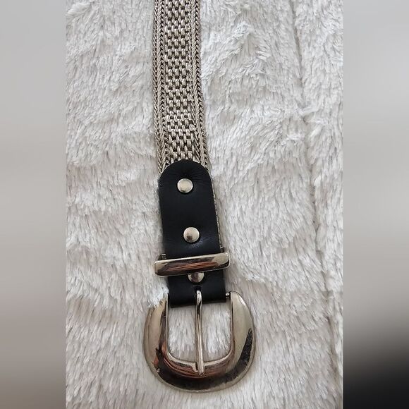 EXPRESS BELT Womans White Silver Metal Leather MEDIUM - Picture 3 of 5